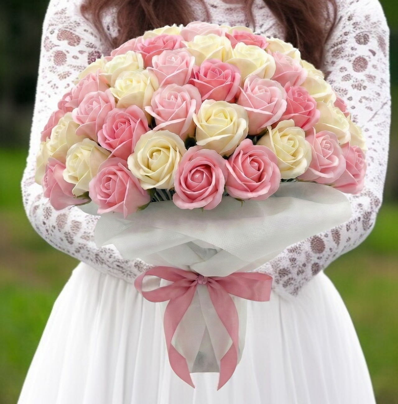 【ミルキーピーチ】「サヴォンローズ」 花束 ブーケ バラの花束 薔薇の花束 花ギフト フラワーギフト フラワーボックス プロポーズ サプライズ ソープフラワー シャボンフラワー 石鹸フラワー 石鹸の花 石鹸のバラ 枯れない花 インテリア 母の日 父の日 敬老の日 クリスマス バレンタイン ホワイトデー 誕生日 入学 卒業 就職 結婚祝い 結婚記念日 退職祝い 記念日 