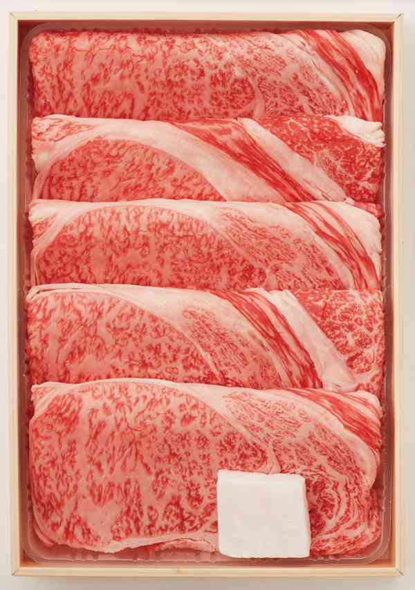 伊賀牛 肩ロース すき焼き用 600g 肉 牛肉 国産 和牛 高級 ブランド牛 霜降り 贅沢 ギフト お祝い 内祝い 贈り物 プレゼント 贈答品 お歳暮 お中元 冷凍 三重県産 敬老の日