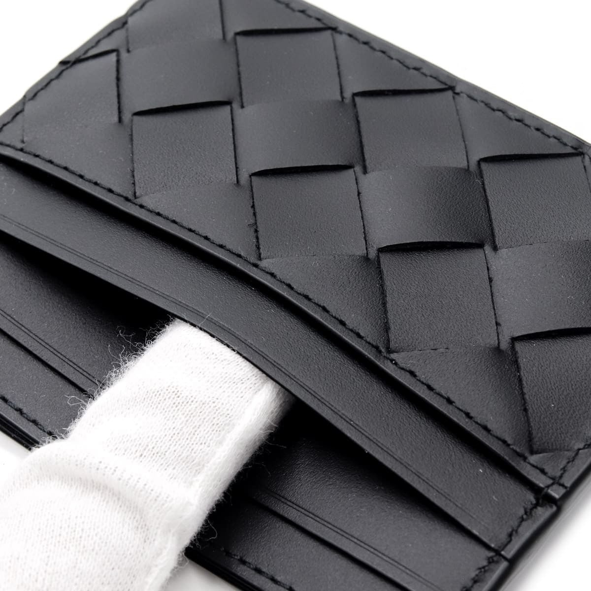ボッテガヴェネタ BOTTEGA VENETA カードケース イントレチャート ブラック 黒 メンズ レディース 本革 カーフレザー 薄型 スリム カード入れ 6枚収納 名刺入れ カードホルダー 635057 V3US3 8803