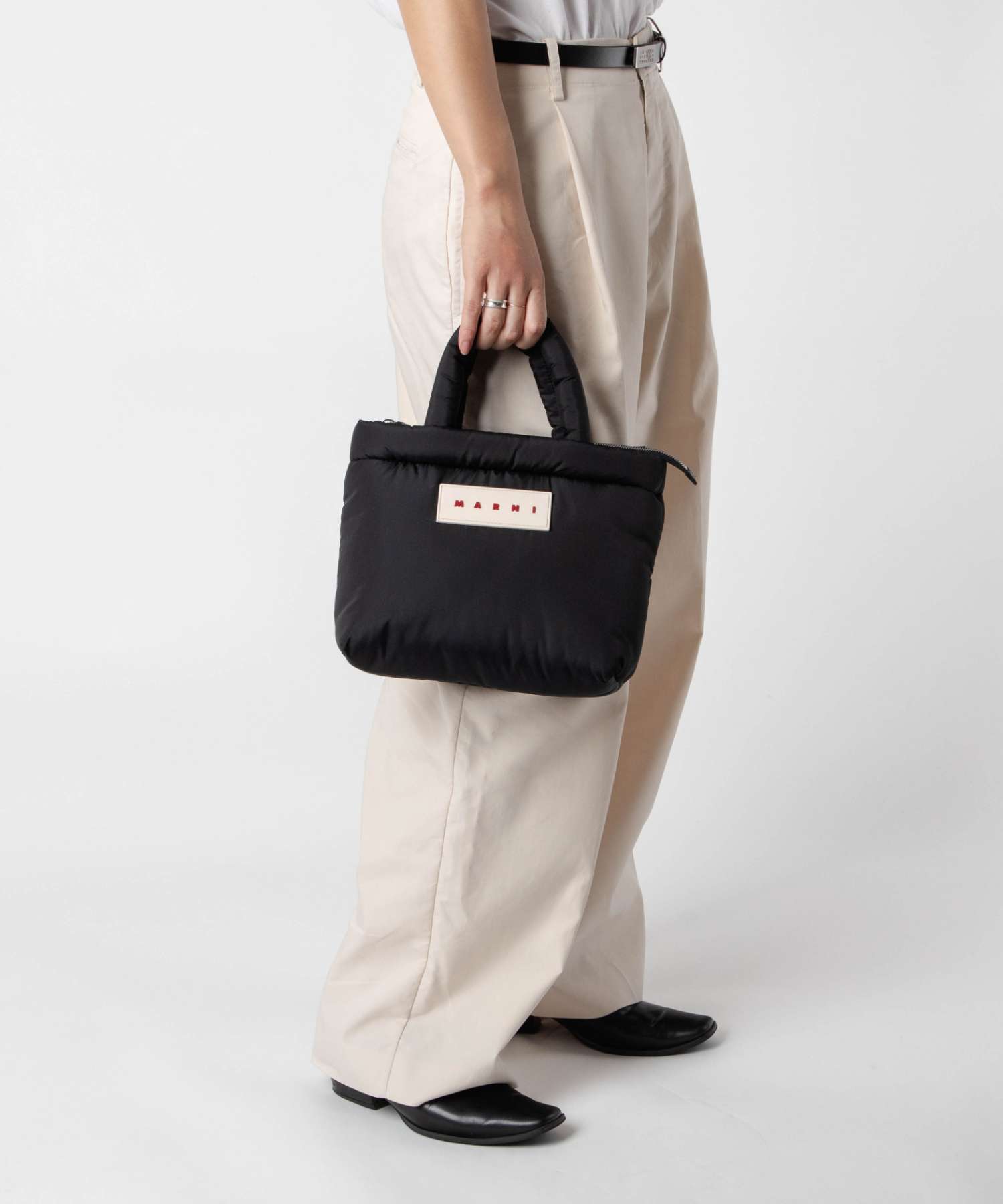 マルニ MARNI PUFF E/W TOTE BAG パフ トートバッグ BMMP0131U2 P8068 ショルダーバッグ メンズ レディース バッグ ブラック