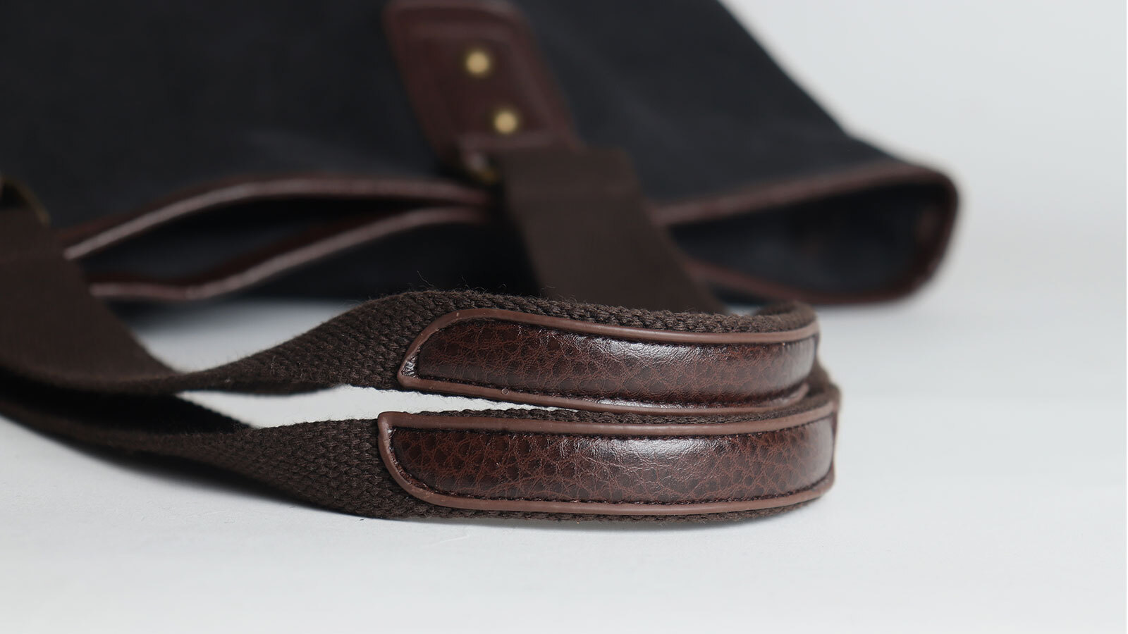 【人気の大容量バッグ】WOODYBELLY B4トートバッグ【送料無料】トートバッグ メンズ 帆布 大きめ 大容量 2way ショルダーバッグ B4 A4サイズ かっこいい 通勤 ビジネスバッグ 大学生 キャンバス トートバック 一泊 旅行 父の日 誕生日 クリスマス ホワイトデー 30代 40代 50代 60代 プレゼント ブランド 贈り物 父親 彼氏 通学 誕生日 ギフト