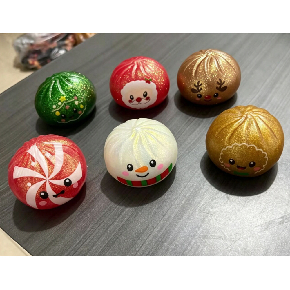 SNSでバズり中！クリスマス 肉まんスクイーズ ブラインドBOX 肉まん スクイーズ 低反発 もちもち 全6色 せいろ ケース付き スクイーズ玩具 ストレス解消 おもちゃ かわいい 癒しグッズ 握る やわらかい プレゼント ギフト
