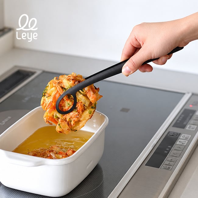 leye レイエ あげものトング[トング 揚げ物 キッチン用品 揚げ物トング 調理器具 ステンレス 日本製 キッチントング 天ぷら 調理トング キッチンツール フライ 取り分けトング ステンレストング 油切り 調理用品 コロッケ]