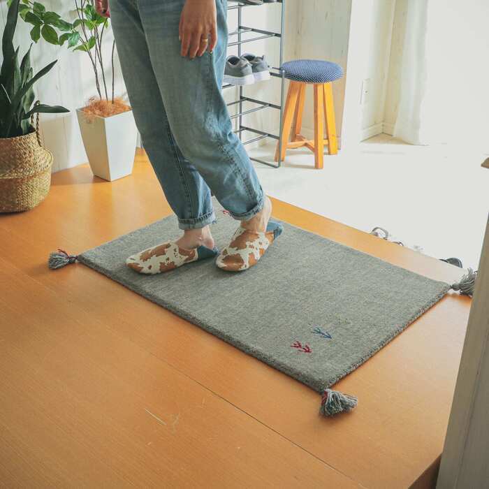 ラグ カーペット マット 玄関 玄関マット おしゃれ 40x60cm シンプルギャッベマット HOT対応 アヤカ 北欧 モダン シンプル デザイン かわいい かっこいい ギャッベ インド製 ホット 床暖 OK 送料無料 手織り 肌触り