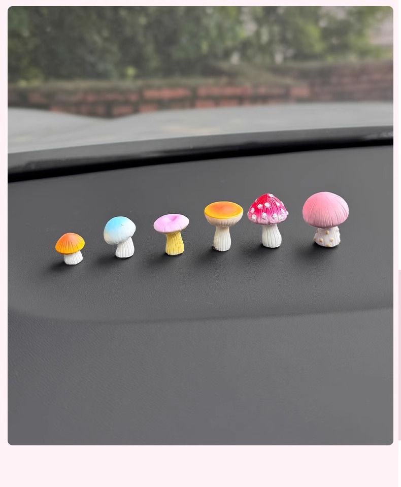 キノコ 置物 6個セット 茸 かわいい ミニチュア オブジェ カートゥーン カラフル 可愛い デスク 飾り 車内アクセサリー パソコン モニター 卓上 インテリア 雑貨 オフィス プレゼント