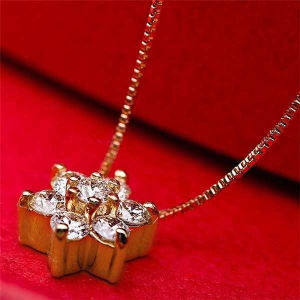 ネックレス レディース ダイヤモンド 0.2ct K18 イエローゴールド 18金 フラワーモチーフ ダイヤネックレス ペンダント 鑑別書付 アクセサリー ギフト プレゼント