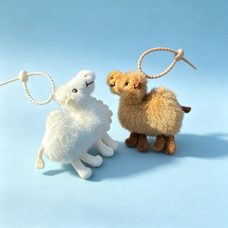 ラクダ ぬいぐるみ キーホルダー ヒトコブラクダ アニマル マスコット かわいい バッグチャーム ふわふわ 動物 飾り お出かけ 旅行 お土産 子供 プレゼント ギフト