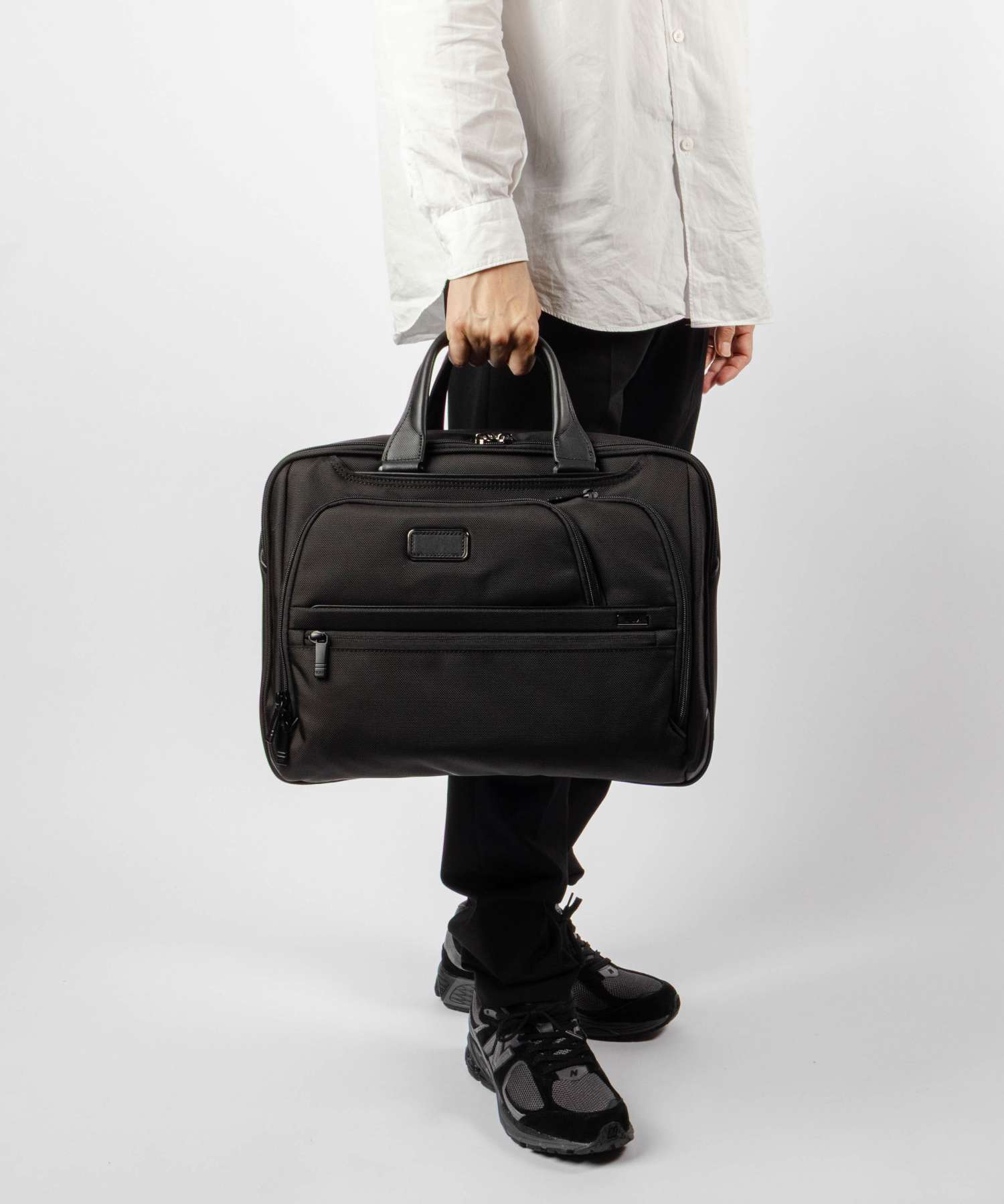 トゥミ TUMI ALPHA アルファ MEDIUM 15 EXP BRIEFCASE ミディアム 15インチ エクスパンダブル ブリーフケース 02603141D4 158971 ビジネスバッグ 通勤 メンズ バッグ ブラック
