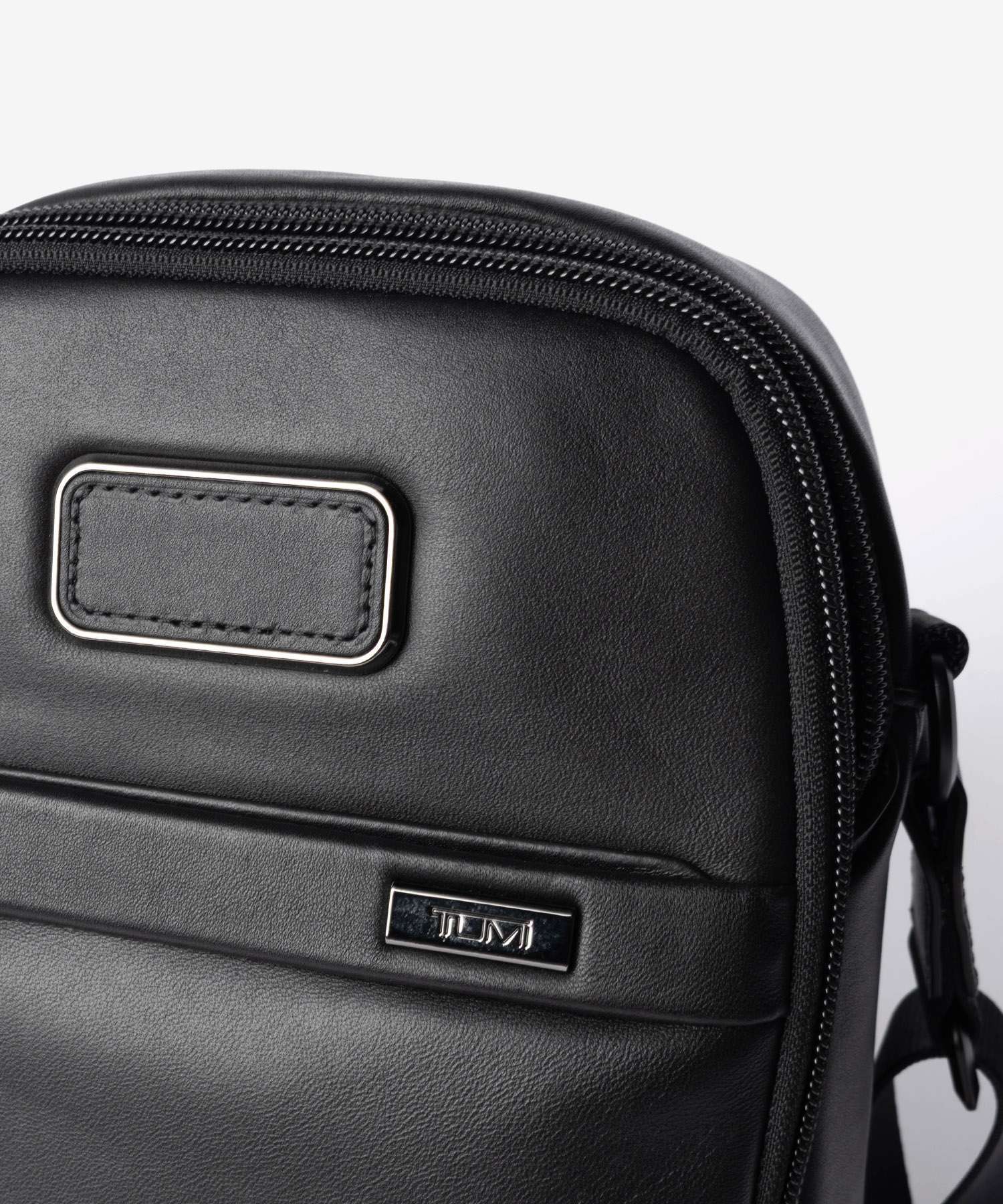 トゥミ TUMI ALPHA アルファ SMALL CROSSBODY スモール クロスボディ 09203724DL4 158987 ショルダーバッグ メンズ バッグ
