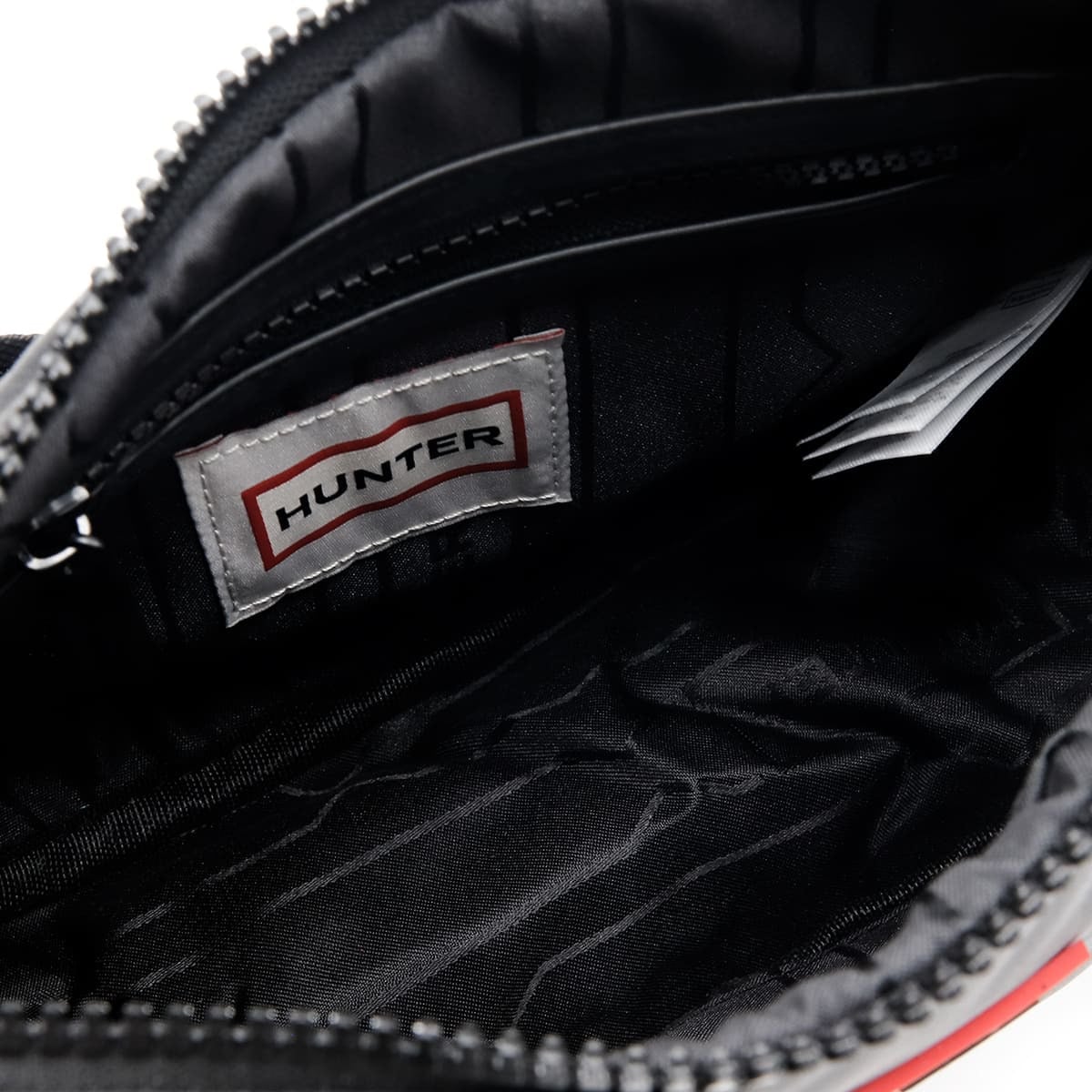 HUNTER ハンター Claymorie Nylon Sling クレイモリー ナイロン スリングバッグ ショルダーバッグ クロスボディバッグ メンズ レディース ユニセックス 黒 ブラック 斜め掛け 耐水 HXRU0049252HB