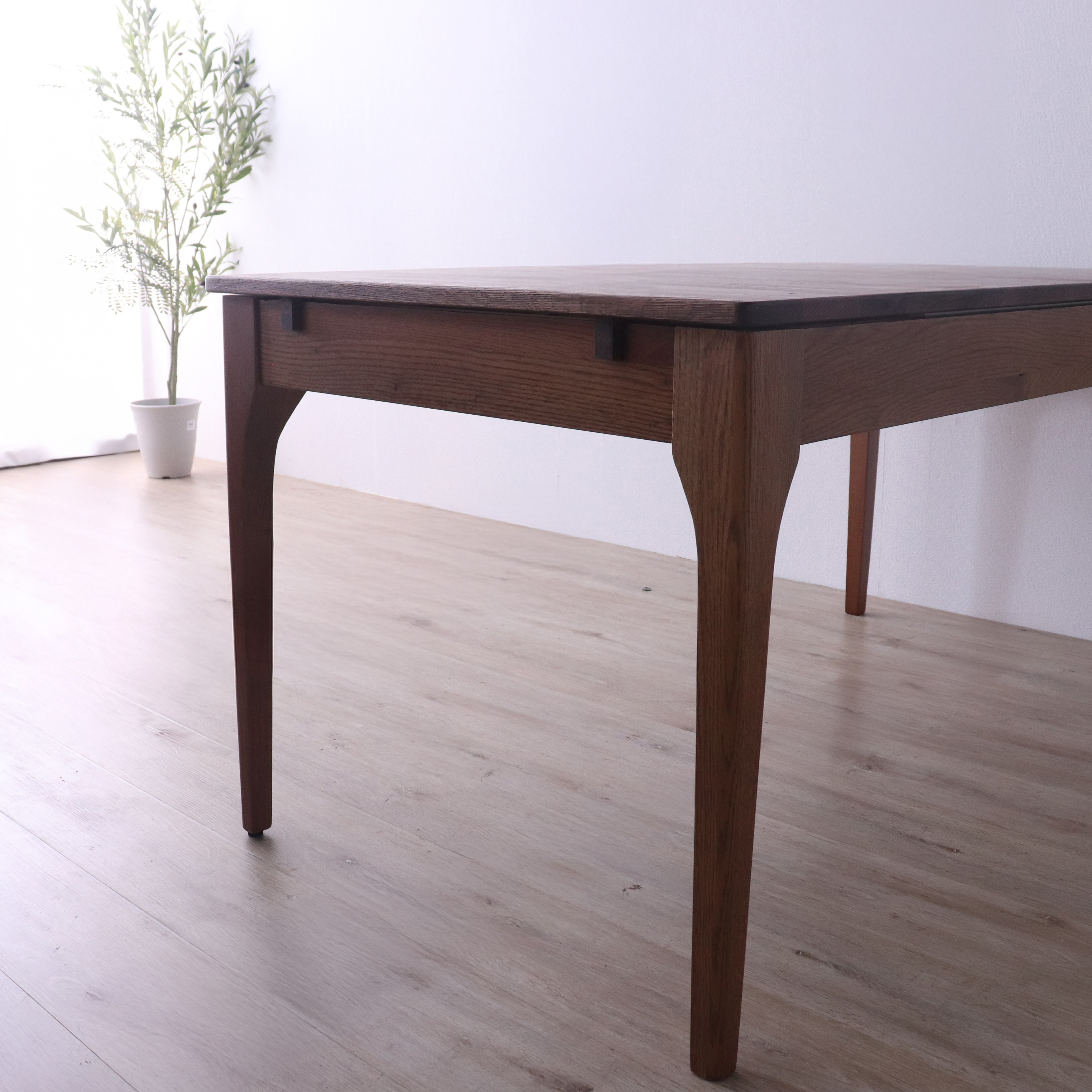 ダイニングテーブル 伸長式 無垢材 レッドオーク 天然木 W150/180xD80xH71cm 食卓テーブル 木製 食卓机 リビング ダイニング ブラウン おしゃれ 新生活