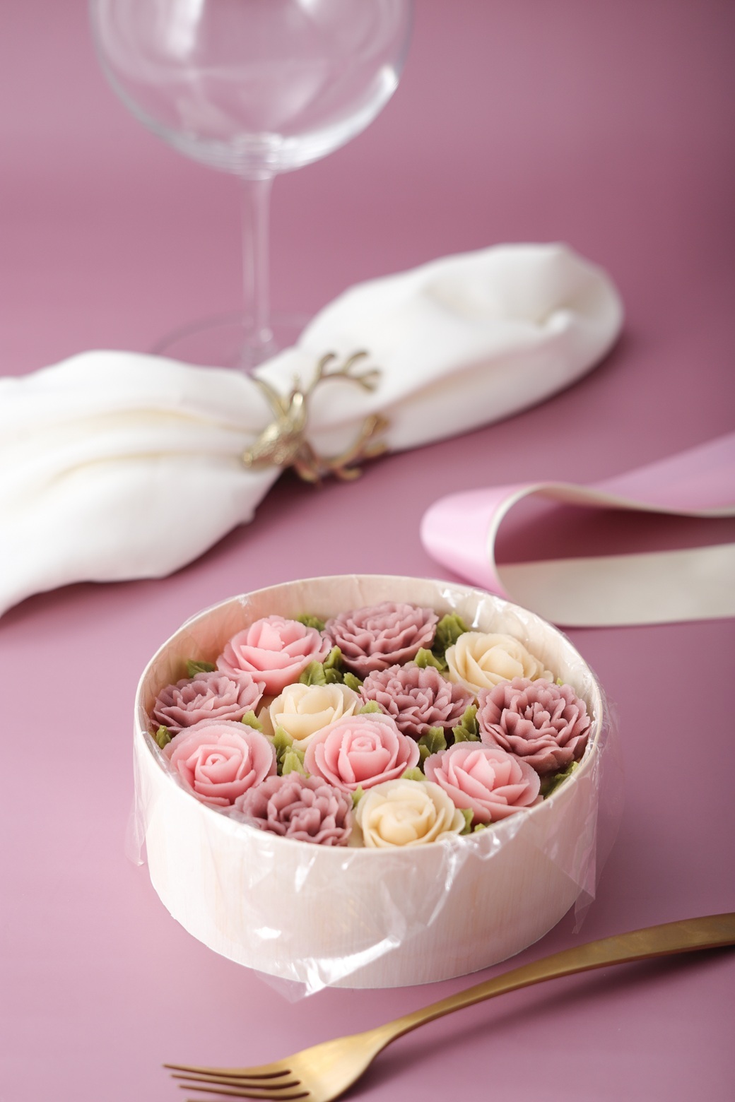 敬老の日2026「2種のお花のフラワーおはぎボックス」（風呂敷包み）【誕生日ギフト】フラワーおはぎ／人気のフラワーおはぎ　和菓子ギフト【お中元】【敬老の日ギフト】