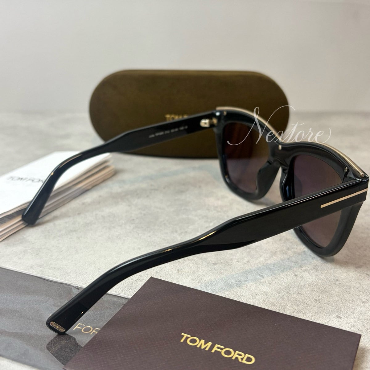 【並行輸入品】【正規品・新品 箱付き】TOMFORD トムフォード TF685 FT685 01C イタリア製 サングラス メガネ 眼鏡 メンズ レディース TOM FORD トム フォード 伊達メガネ