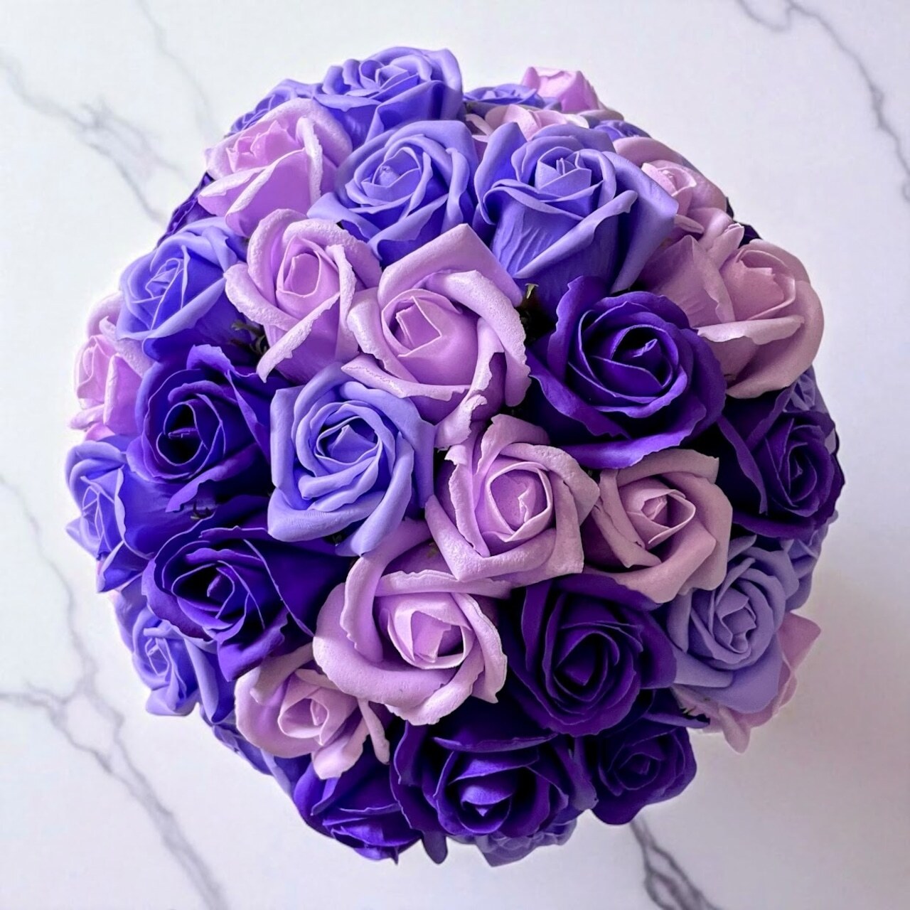 【パープルミックス】「サヴォンローズ」 花束 ブーケ バラの花束 薔薇の花束 花ギフト フラワーギフト フラワーボックス プロポーズ サプライズ ソープフラワー シャボンフラワー 石鹸フラワー 石鹸の花 石鹸のバラ 枯れない花 インテリア 母の日 父の日 敬老の日 クリスマス バレンタイン ホワイトデー 誕生日 入学 卒業 就職 結婚祝い 結婚記念日 退職祝い 記念日 
