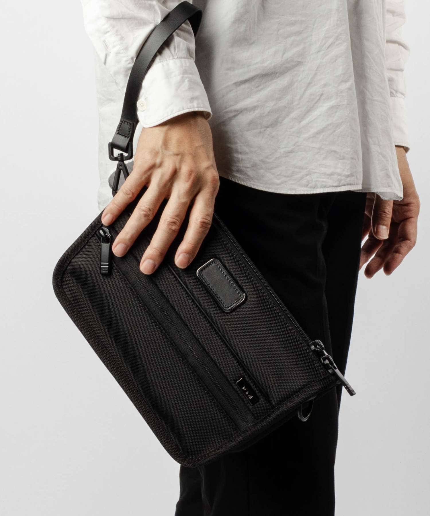 トゥミ TUMI ALPHA アルファ CONV CLUTCH CROSSBODY コンバーチブル クラッチ クロスボディ 02203725D4 158984 ショルダーバッグ メンズ バッグ