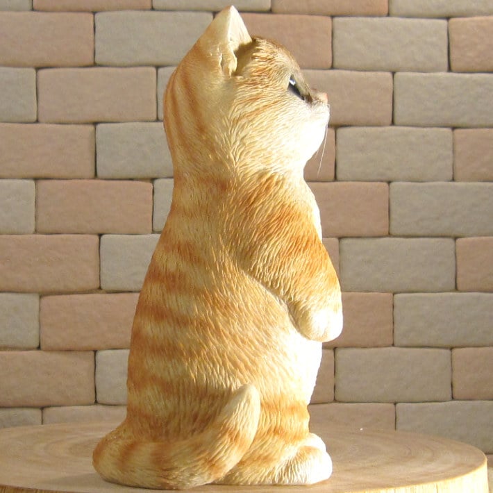 猫　置物 リアル　シンお願いキャット　４　チャトラ　ネコ　動物オブジェ　ガーデン　オーナメント　店舗　カウンター　装飾　オブジェ　インテリア　玄関先　庭　ねこ好きさん人気ギフト　動物人気ギフト　クリスマスプレゼント　お誕生日祝い　母の日人気　父の日人気　敬老の日人気