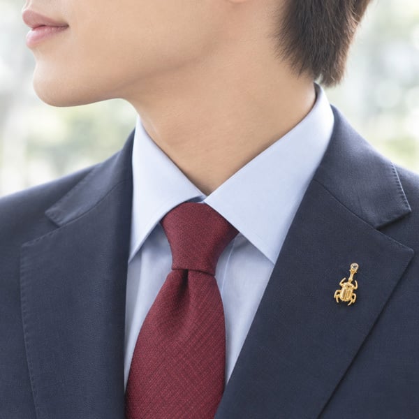 【カブトムシタック/ラペルピン☆日本製】スーツの胸元にタイバーを！結婚式/謝恩会/卒業式/入学式/入園式/クリスタル/メンズ/ロードバイク/チャリ/