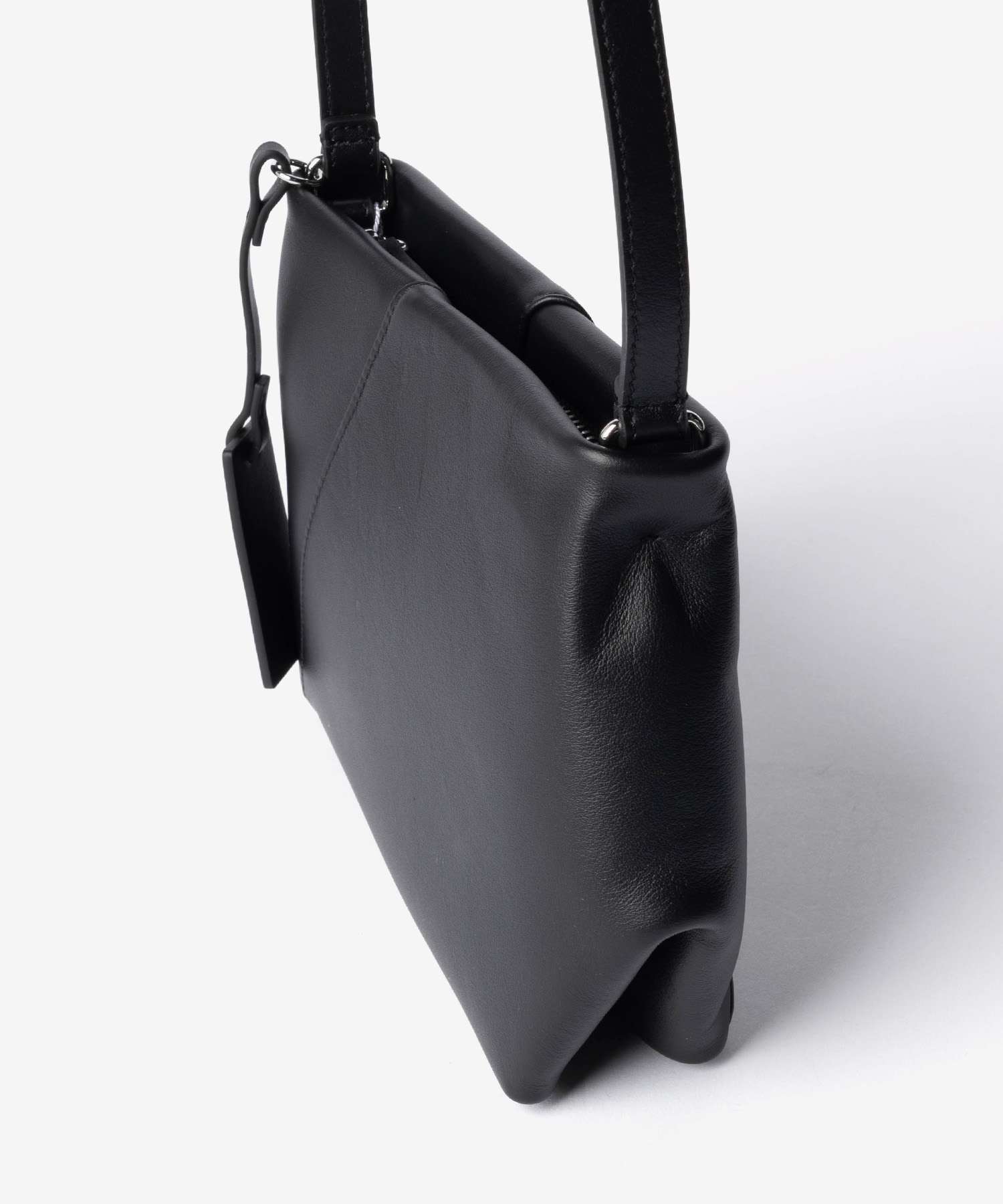 エムエム6 MM6 Maison Margiela メゾンマルジェラ Japanese FOLDED J SHOULDER BAG ジャパニーズ フォルデッド ショルダーバッグ SB5ZH0032 P8805 ユニセックス バッグ