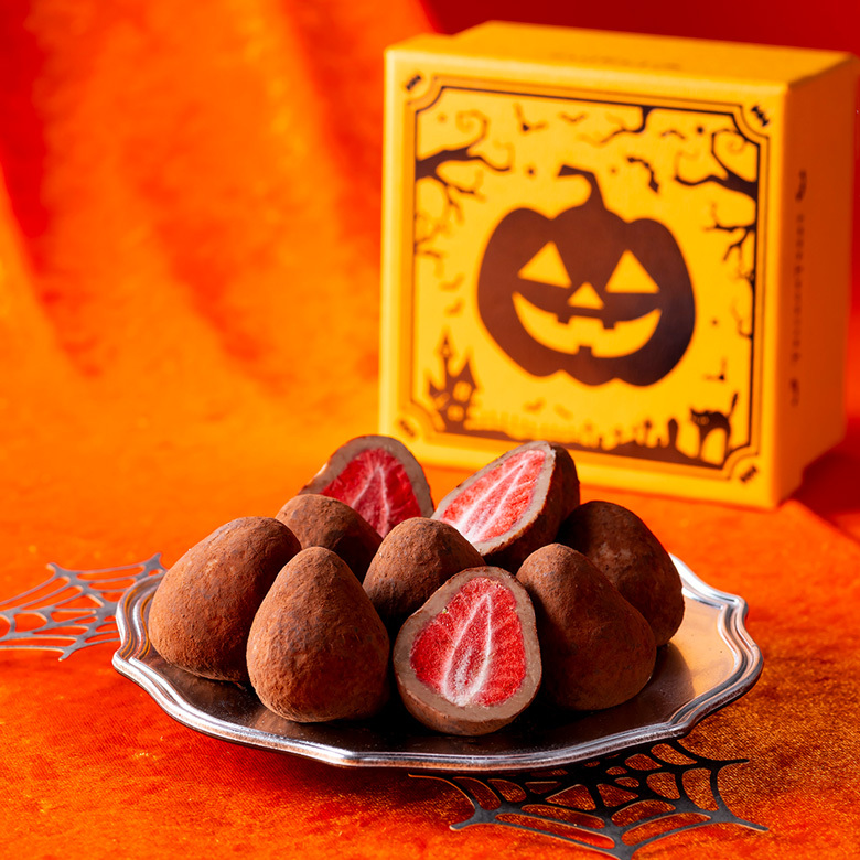 神戸フランツ 神戸苺トリュフ（カカオラテ）～ハロウィンBOX～【手提げ袋付】 スイーツ 洋菓子 チョコレート チョコ ホワイトチョコ いちご プレゼント ギフト 贈り物 手土産 誕生日 敬老の日