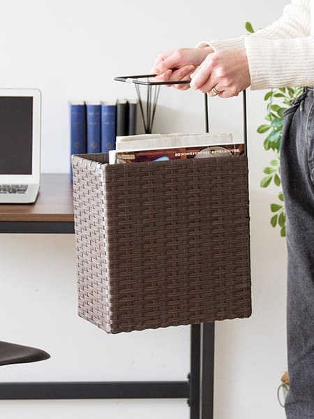 ラタンハンギングラック ルティーナ HR-150 収納 引っ掛け 厚さ12cmまで対応 人工ラタン スリム コンパクト 省スペース おしゃれ 北欧 ダークブラウン アイボリー スチール 宮武製作所 完成品 幅15×奥行き25×高さ40cm テーブル下収納 新生活