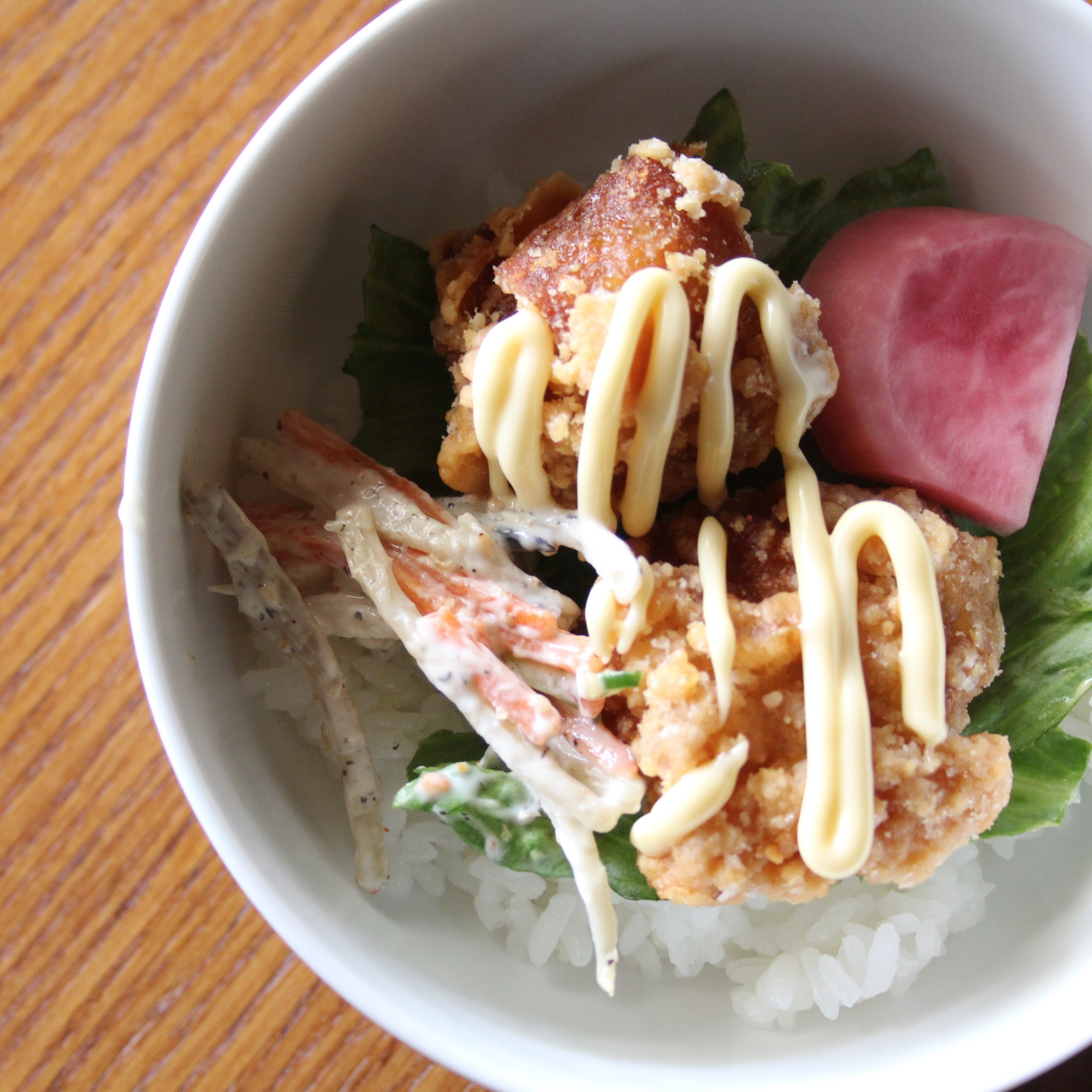 温もりを感じるレトロ丼（01012）