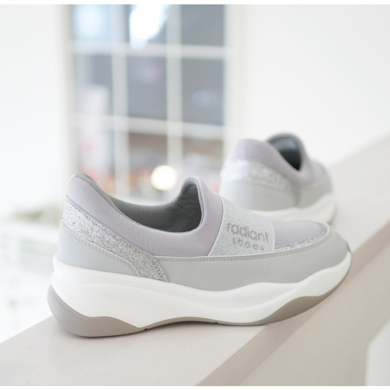 radiant shoes スニーカー スリッポン レディース 3E ミドルカット ゴム ラメ セクエル 軽量 厚底 ウエッジ 低反発 滑りにくい 誕生日 結婚記念日 母 妻 祖母 娘 父 夫 祖父 息子 友達 親戚 兄弟 父の日 母の日 クリスマス ホワイトデー 卒業 入学 バレンタインデー ラッピング ギフト