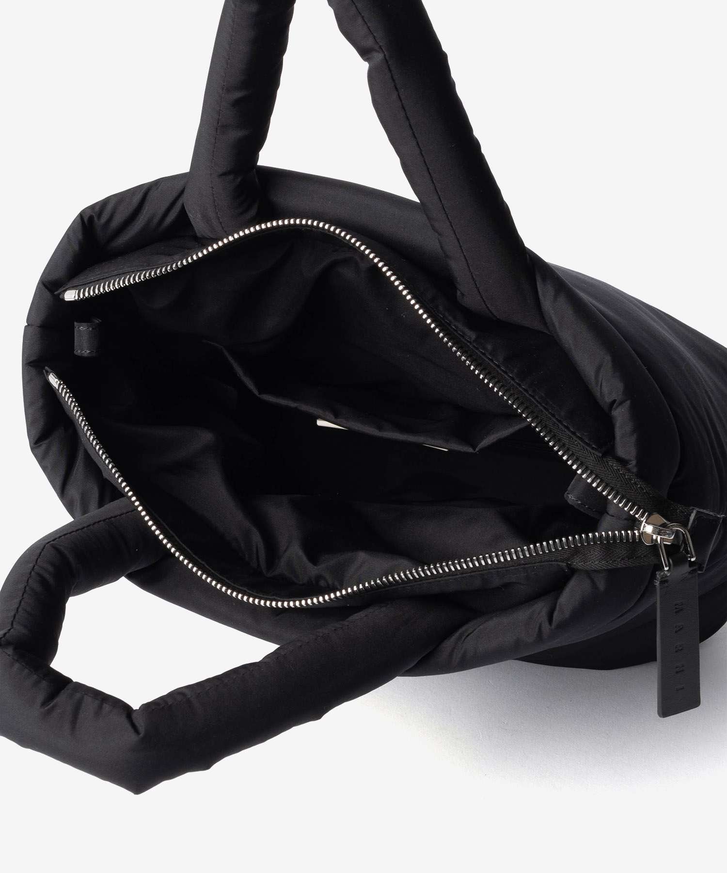 マルニ MARNI PUFF E/W TOTE BAG パフ トートバッグ BMMP0131U2 P8068 ショルダーバッグ メンズ レディース バッグ ブラック