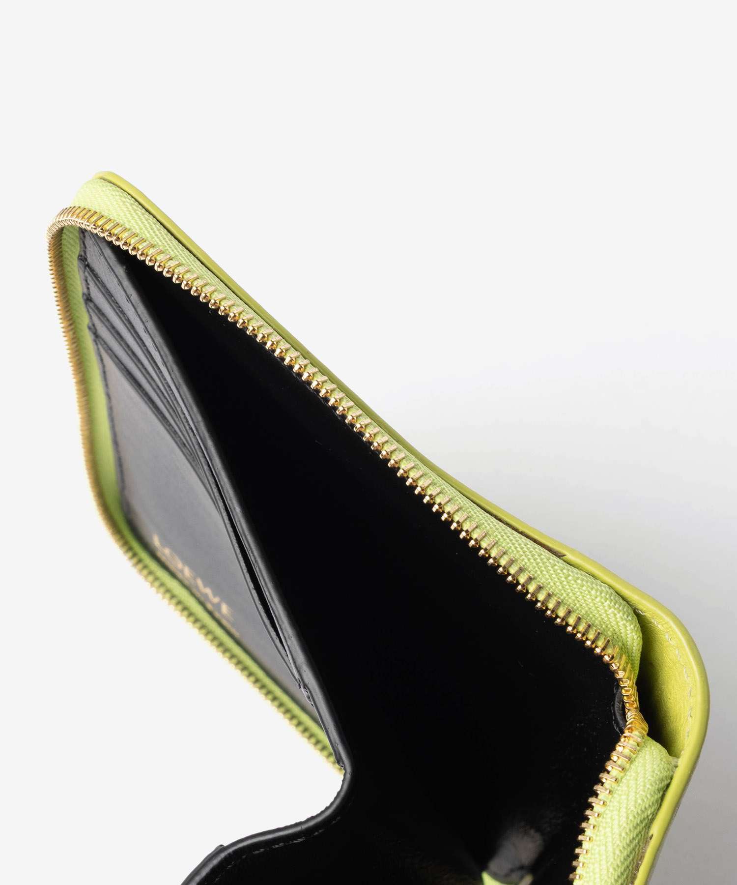 ロエベ LOEWE KNOT COMPACT ZIP AROUND WALLET IN SHINY NAPPA CALFSKIN ノット コンパクト ウォレット シャイニーナパカーフ CEM1CWZX01 二つ折り財布 ミニ財布 レディース 財布
