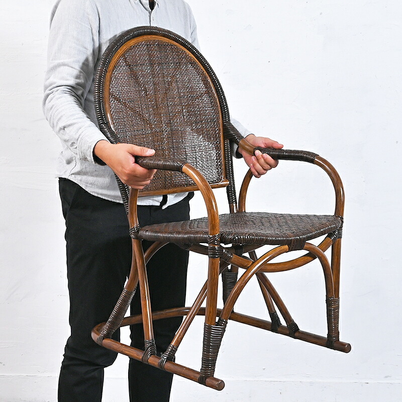 チェア 椅子 ラタン 籐 木製 パーソナル ハンドメイド スツール アジアン ナチュラル ジャパニーズ レトロ クラシック おしゃれ 手作り 和風 軽い 高級感 職人 リビング 縁側 籐家具 新生活
