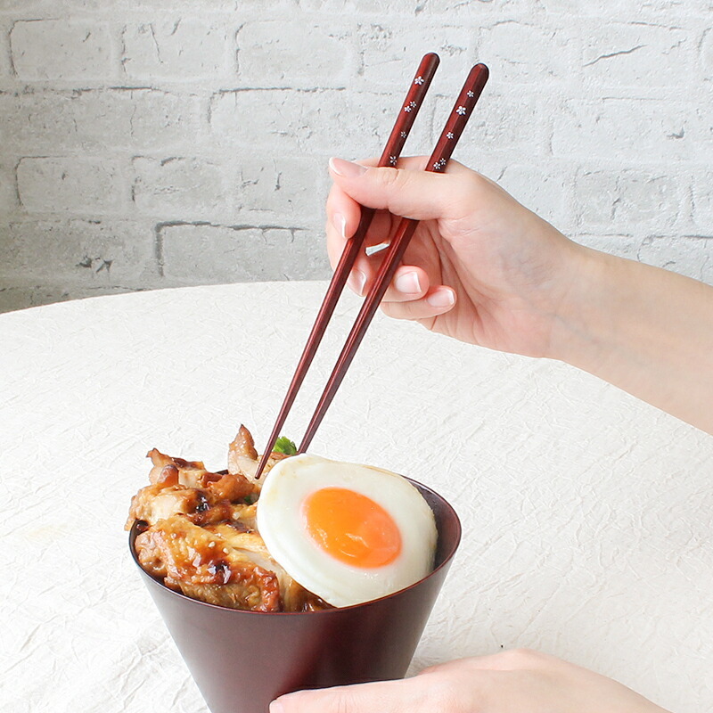 箸 お箸 はし おしゃれ かわいい 23cm カトラリー お弁当 大人 来客用 持ちやすい 木製 細い 先 細い 子供 すべらない 天然木製 先角 プチギフト 粗品 プレゼント 引き出物 まとめ買い おはし 和風 赤 桜 小桜箸 花柄