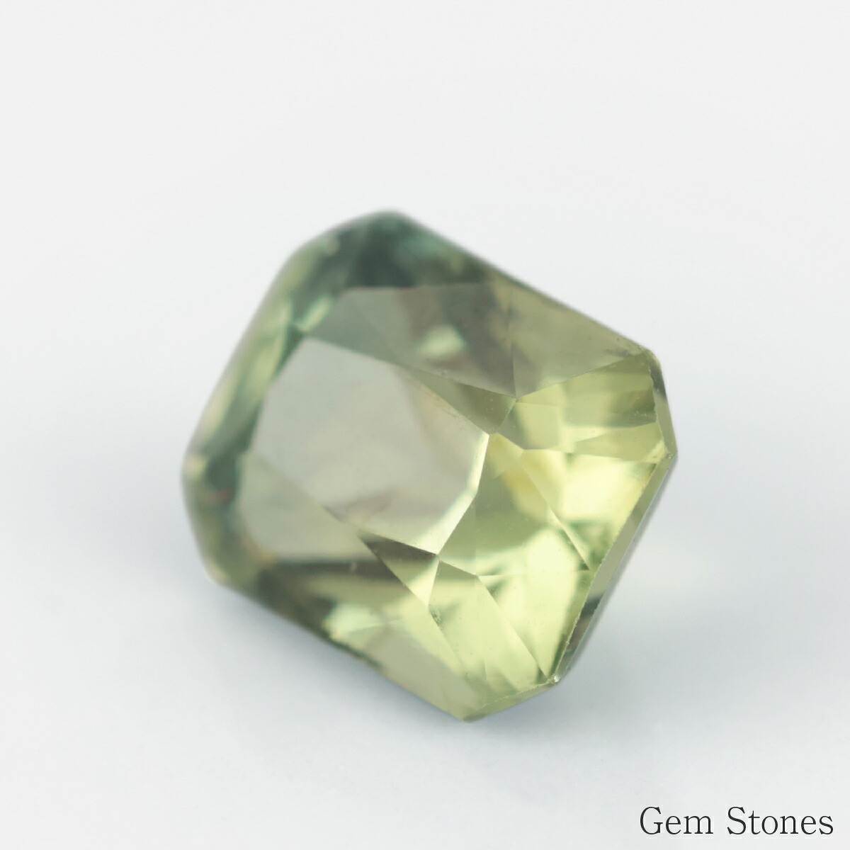 非加熱 グリーンサファイア 0.70ct ルース 宝石 裸石 サファイア グリーン イエロー ジュエリー オリジナル 制作 コレクション 誕生石 9月 記念 お守り 誕生日 プレゼント