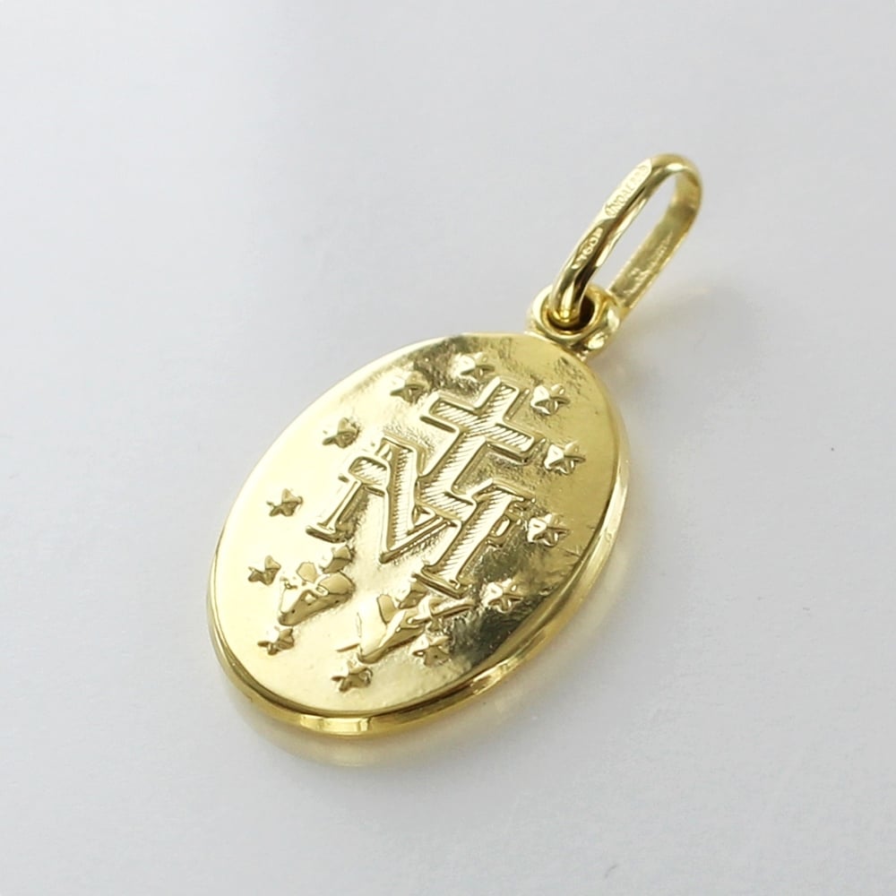 ラッピング済 ギフトセット ウノアエレ 18金 ネックレス ＆ ペンダントトップ 2個セット 蝶々 メダイ アクセサリーケース付き K18 レディース 18K 金 プレゼント 贈り物 女性 成人式 19歳 20歳 誕生日 婚約 結婚記念日 ギフト 卒業 入学 お祝い