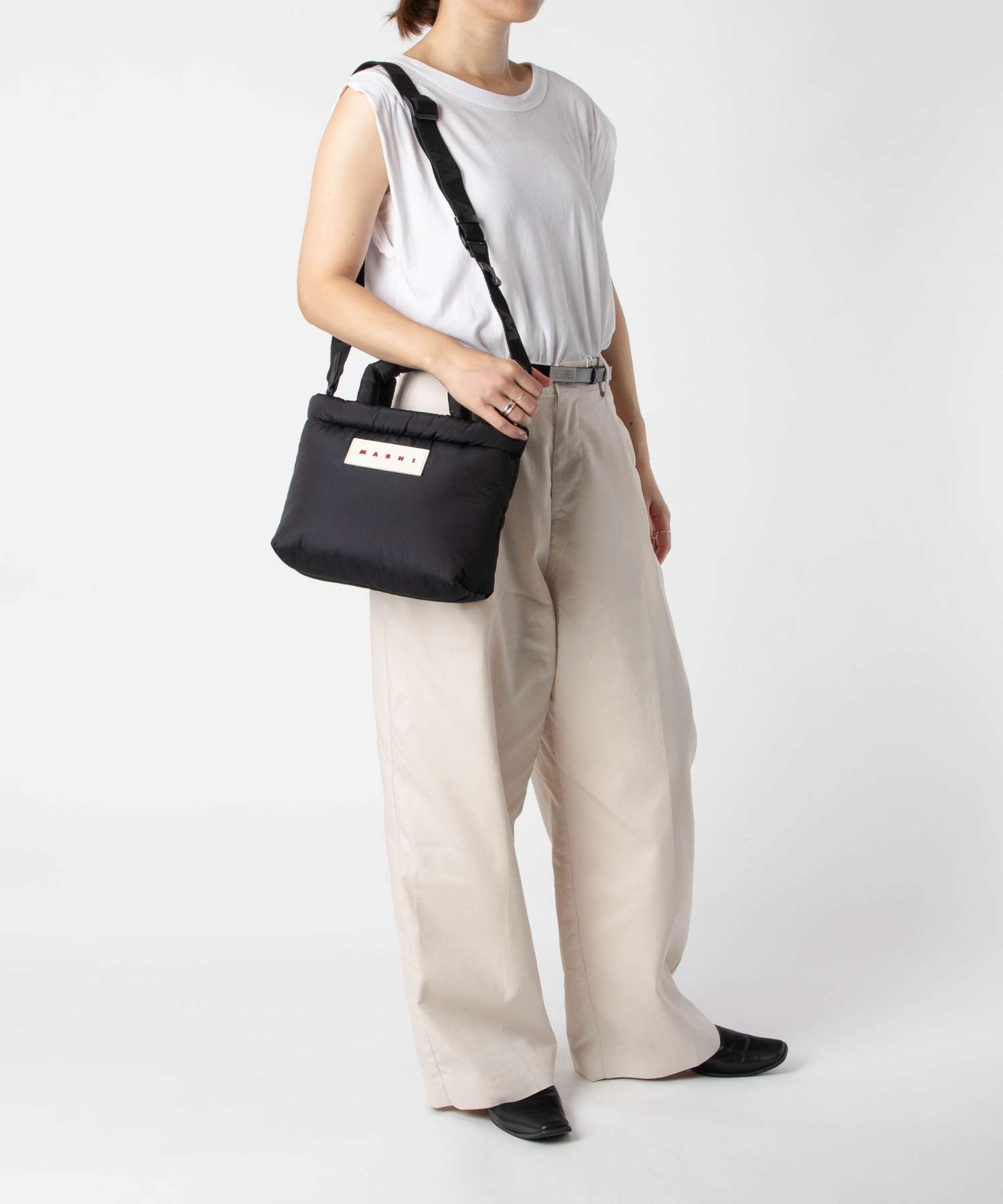 マルニ MARNI PUFF E/W TOTE BAG パフ トートバッグ BMMP0131U2 P8068 ショルダーバッグ メンズ レディース バッグ ブラック