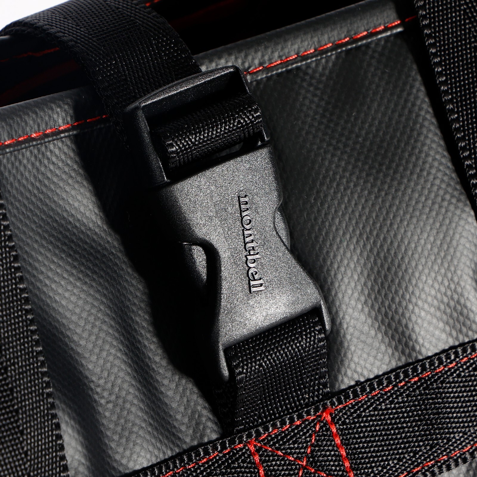 【ラッピング無料】mont-bell モンベル タフトート M・L 1123234 1123235 ブラック 28L 45L ギフト キャンプ アウトドア用 アウトドアグッズ