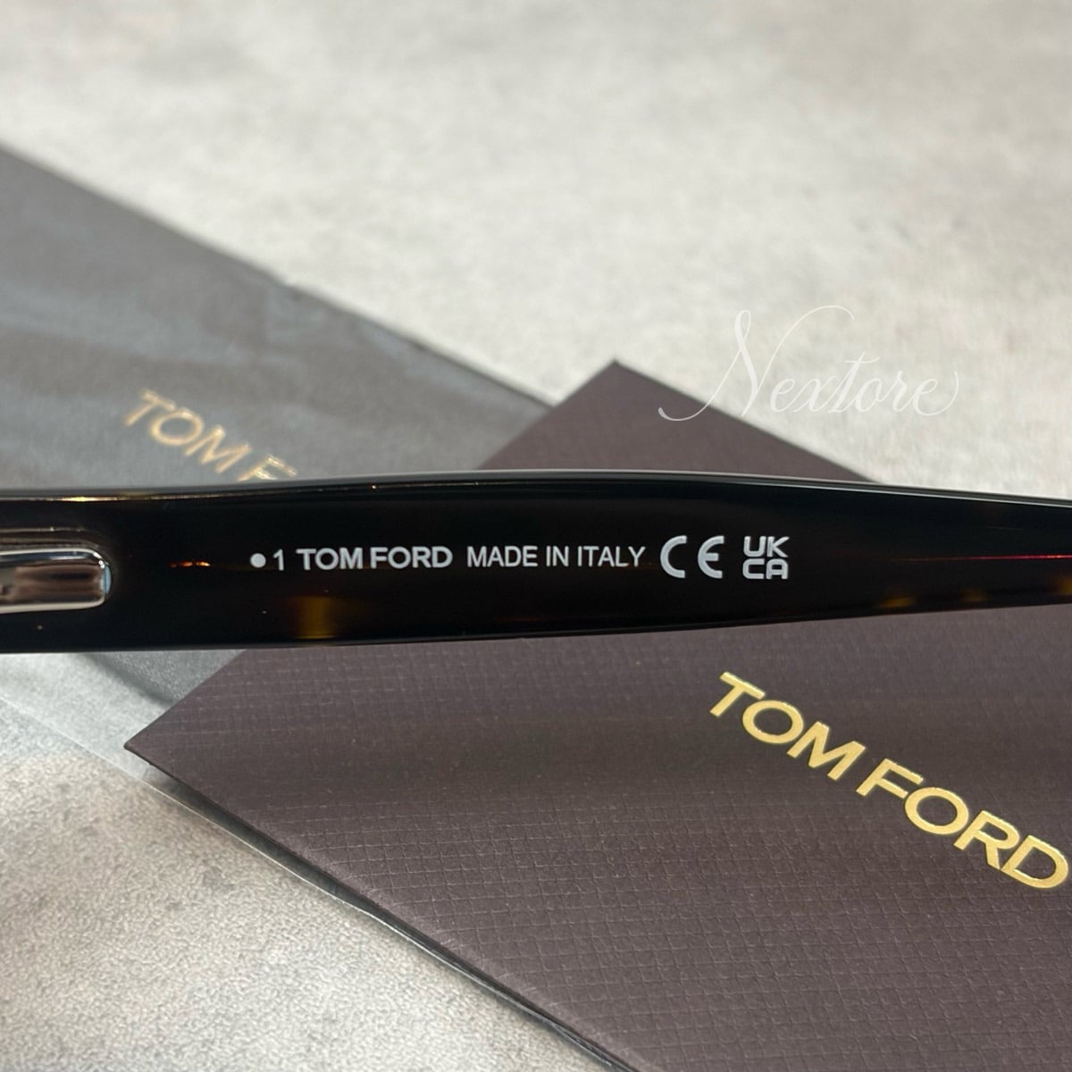 【並行輸入品】【正規品・新品 箱付き】TOMFORD トムフォード TF237 FT237 52N イタリア製 サングラス メガネ 眼鏡 メンズ レディース TOM FORD トム フォード 伊達メガネ