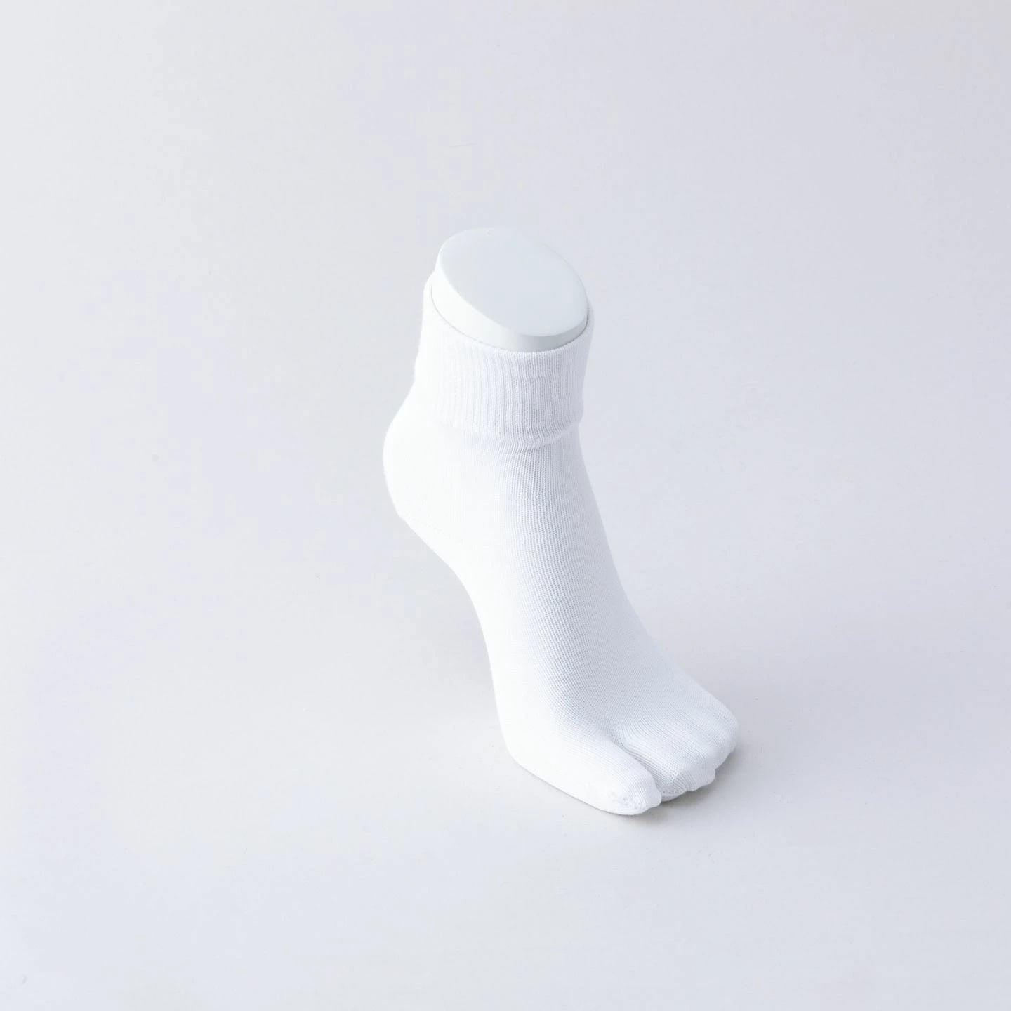 ギフト 2026 プレゼント 【内側シルク 外側コットン】 足袋ソックス 日本製 Knittabi にっとたび | 足袋 靴下 レディース メンズ 絹 綿  蒸れない 冷え取り 温活 外反母趾 足袋シューズ ルームソックス 国産