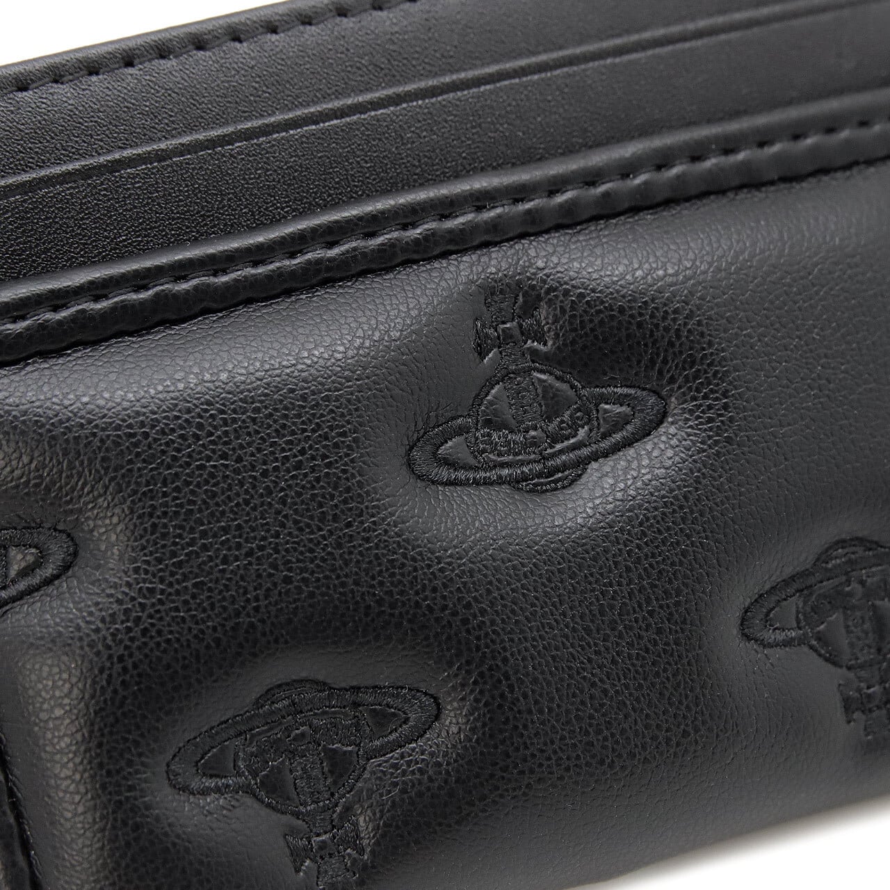 ヴィヴィアンウエストウッド ICカードケース 薄型 メンズ レディース カードホルダー カード入れ Vivienne Westwood ヴィヴィアン マルチオーブ型押し ブラック VW4304 (54030010W-S002K-N201) 【2026年秋冬モデル】 【ラッピング無料 誕生日 お祝い プレゼント ギフト 贈り物】