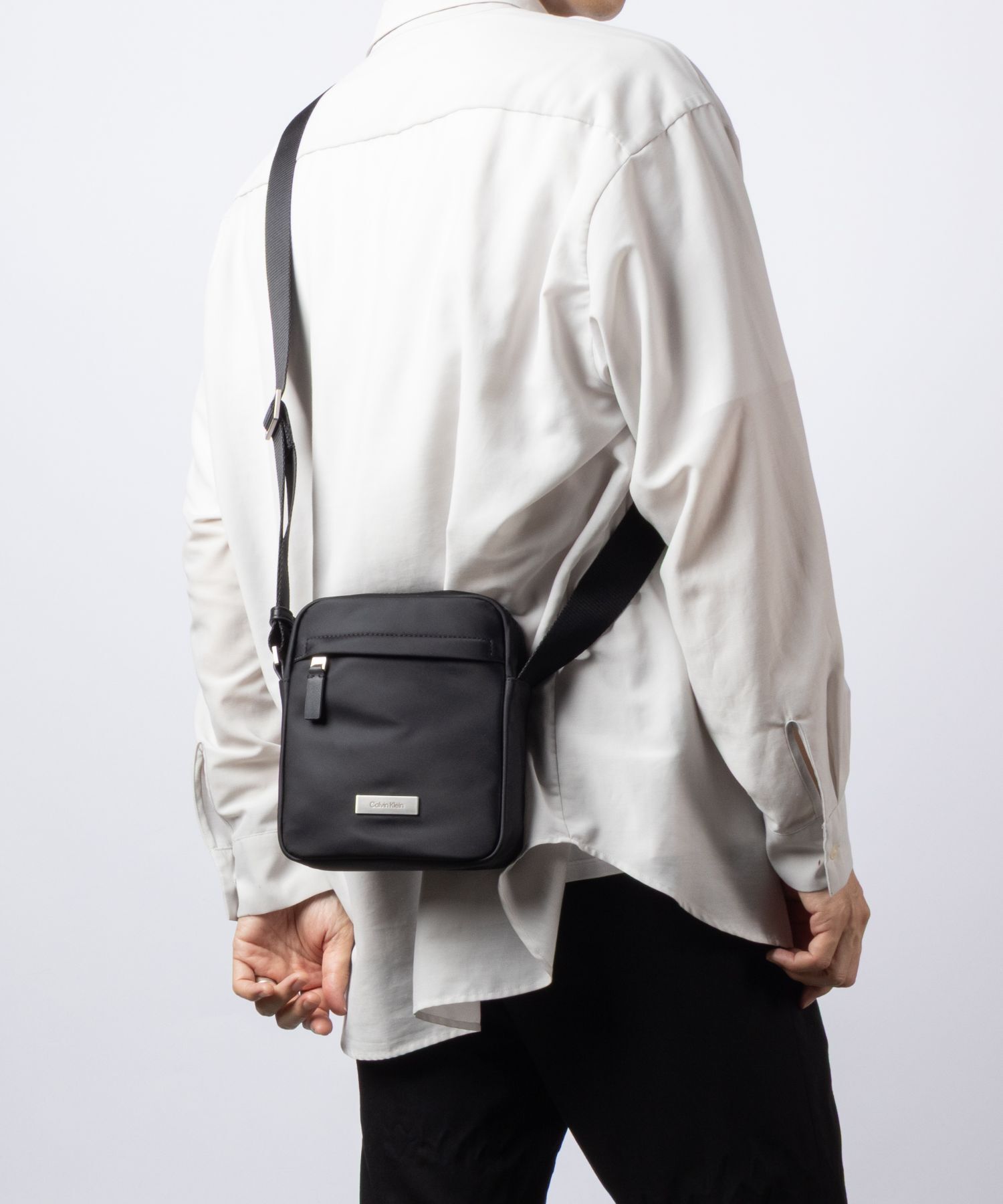 カルバンクライン Calvin Klein SLEEK REPORTER スリーク レポーター LV04D3180G ショルダーバッグ メンズ バッグ