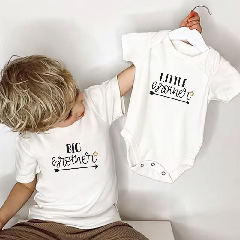 【 Tシャツ 2枚セット】2人目の出産祝いに 兄弟 姉妹 姉弟 兄妹 お揃い Tシャツ スター ハート tシャツ 半袖 T ベビーギフト オリジナル ギフト 出産祝い 出産準備 赤ちゃん 小物 雑貨 誕生日 プレゼント