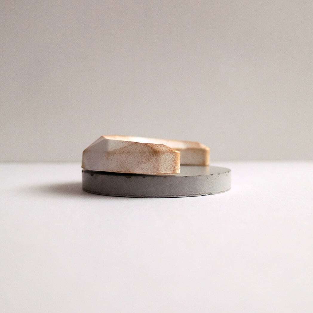 【カラーが選べる】michikake moon stone《月の満ち欠けを映す 三日月のアロマストーン》火を使わない香るインテリア