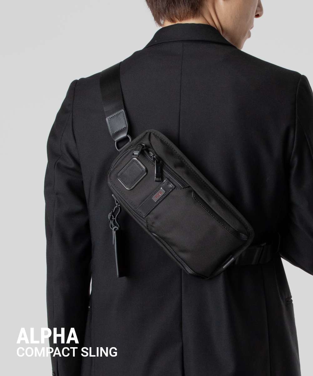 美品 TUMI ALPHA コンパクトスリング ボディバッグ ブラック 8979 トゥミ TUMI Alpha アルファ COMPACT SLING コンパクト スリング