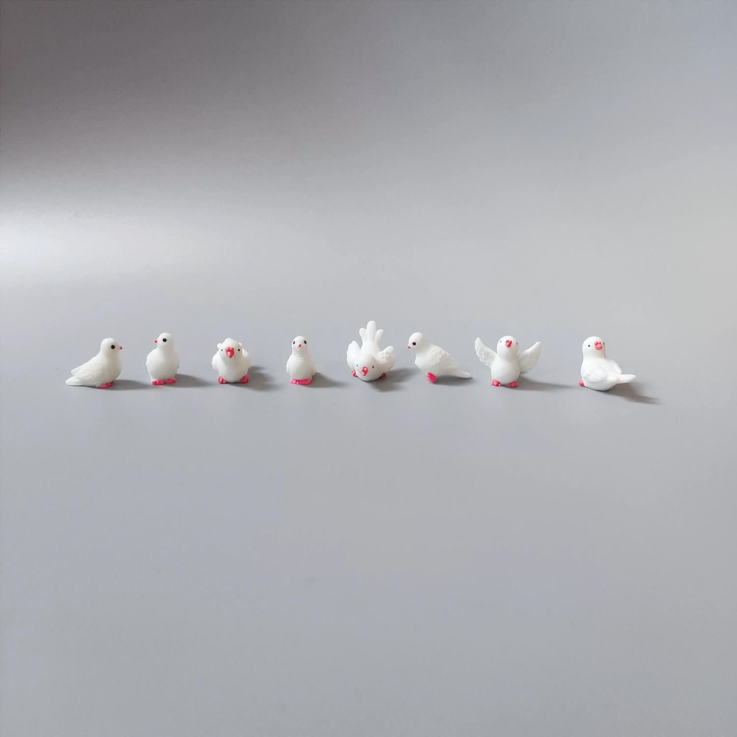 ハト 置物 8個セット ミニチュア 小鳥 オブジェ かわいい 鳥 フィギュア 樹脂製 卓上 飾り 箱庭 ジオラマ DIY ガーデニング インテリア デスク 雑貨 プレゼント
