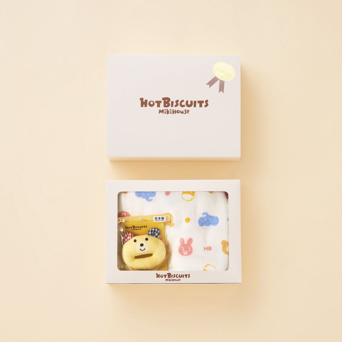 ミキハウスホットビスケッツ  ガーゼバスタオル&ラトルセット＜BOX付き＞ギフトラッピング　出産祝い　誕生日　お祝い　入園祝い　キッズ服　ベビー服