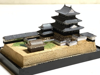 日本の城　津城・幻の天守・寛永期絵図復元天守・三重県　城コレ ケース付き  お城のジオラマ模型 プラモデル インテリア 雑貨 プレゼント 置物 お祝い おみやげ 和風 飾り リビング 玄関 オブジェ おしゃれ コレクション ミニチュア 小物【送料無料(一部地域除く)】