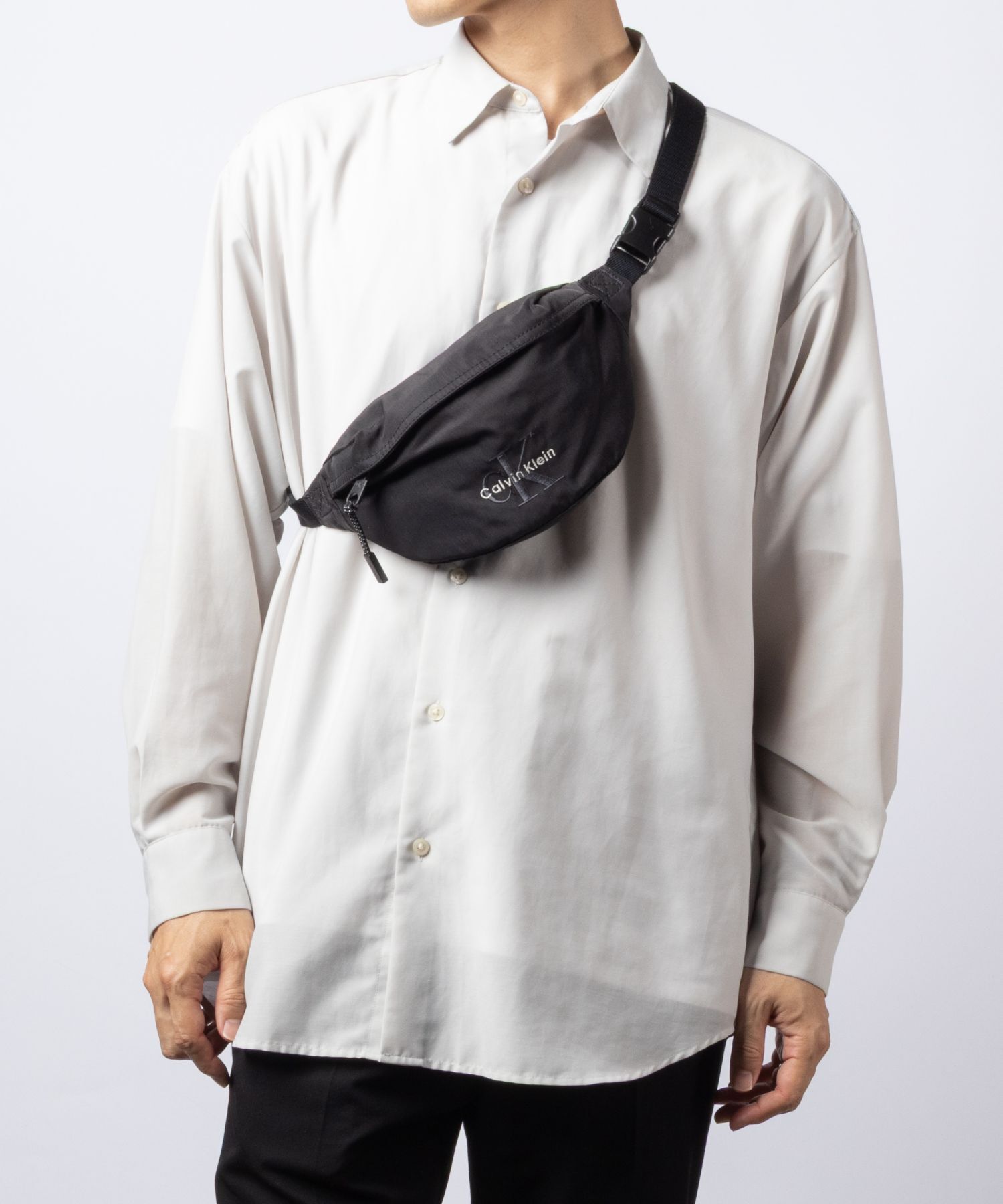 カルバンクライン Calvin Klein BOLD WAISTBAG シグネチャーロゴ ウエストバッグ LV04D3116G ボディバッグ ショルダーバッグ メンズ バッグ