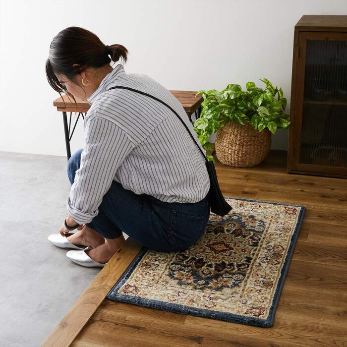 ラグ カーペット 玄関 屋内 屋外 輸 入 ネカル アイボリー 約50×80cm 長方形 民族調 エスニック モダン シンプル オールシーズン 丈夫 50×80cm ルカス ブルー 新生活