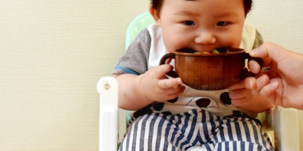 【木の器】繊-sen- 子供両手付カップ 摺り 150ml 子ども用 孫 手作り 天然木 カップ コップ キッチングッズ 食器 天然素材 プレゼント ギフト 贈り物 父の日 母の日 誕生日 記念日