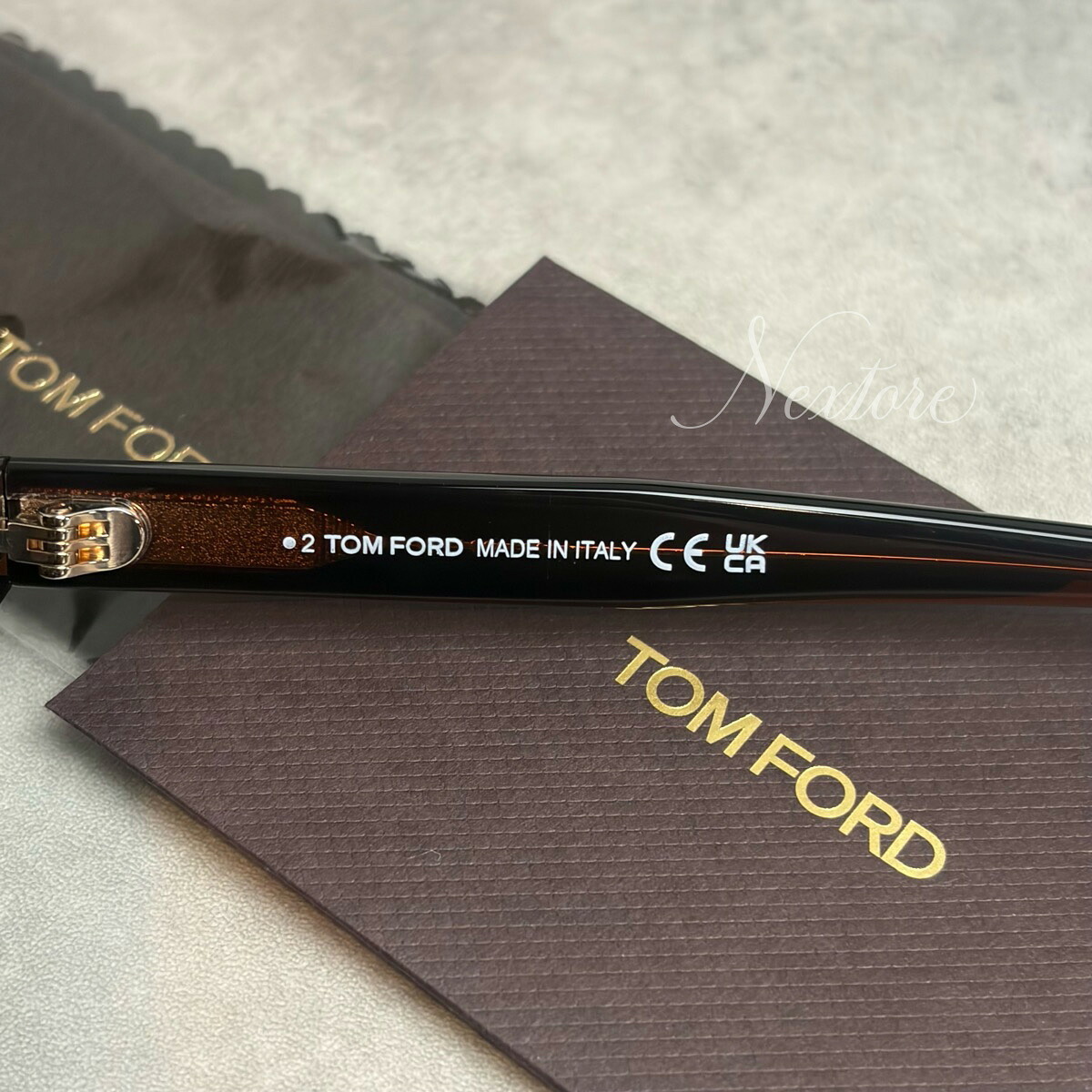 【並行輸入品】【正規品・新品】TOMFORD トムフォード TF1353D FT1353-D 48E クリアブラウン ライトブラウン イタリア製 サングラス メガネ 眼鏡 メンズ レディース TOM FORD トム フォード 伊達メガネ ビジネス アジアンフィット