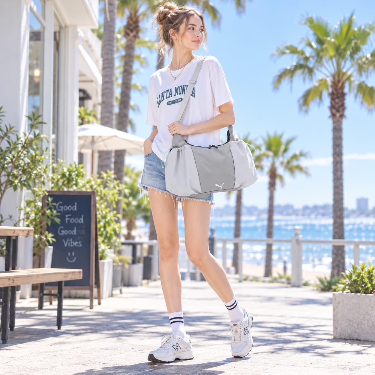 PUMA ゾフィー クロワッサンショルダー ショルダーバッグ ショルダー 斜め掛け かばん カバン 鞄 普段使い レディース ギフト プレゼント ブラック j20530
