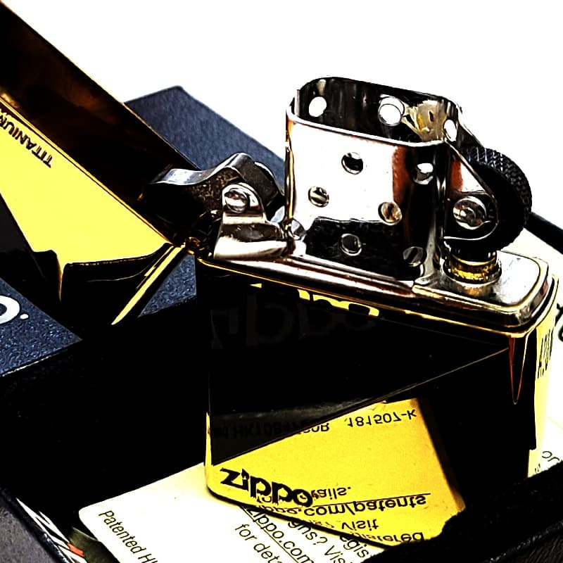 ZIPPO ライター チタン加工 ブラック&ゴールド おしゃれ 金チタンコーティング 彫刻 黒金 かっこいい 高級 メンズ ギフト プレゼント
